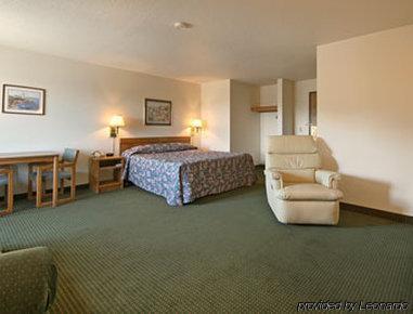 Super 8 By Wyndham Cloquet Hotel Room photo